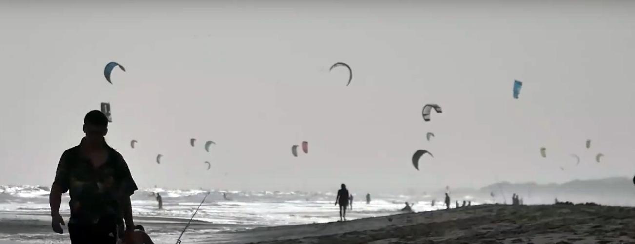 Kitesurf en la playa