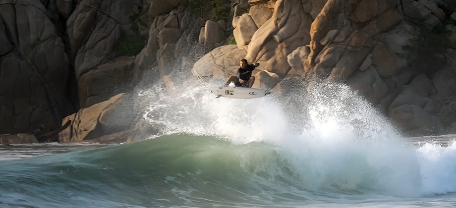 surf olas altas en Oaxaca